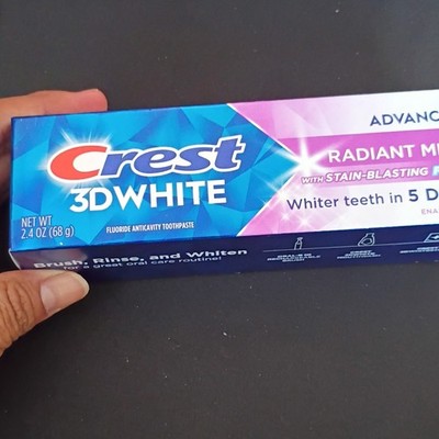 Crest 3D White Radiant Mint Whitening Toothpaste Standard Size 2.4 oz