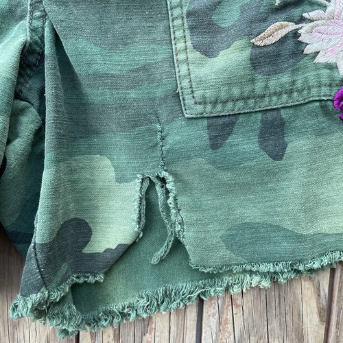 Pantalones Cortos Free People Bordados Boho Floral Verde Camuflaje Corte Talla 6 - Imagen 8 de 10
