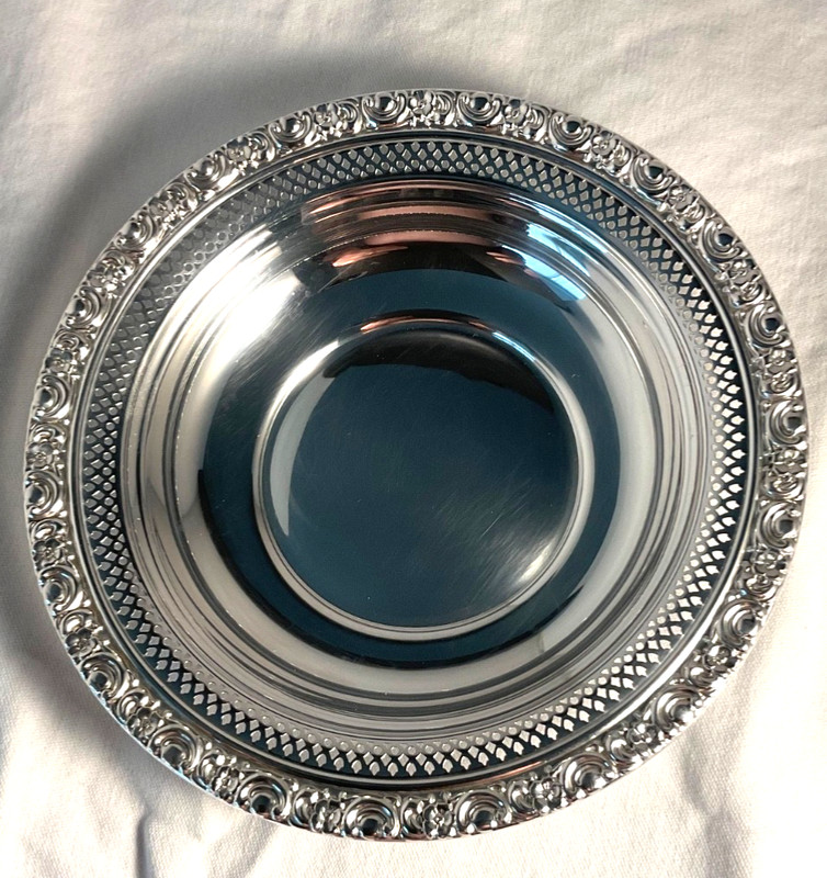 NEWPORT  #1412 Sterling Silver Bon Bon or Nut Dish - 6" -  74.6gms