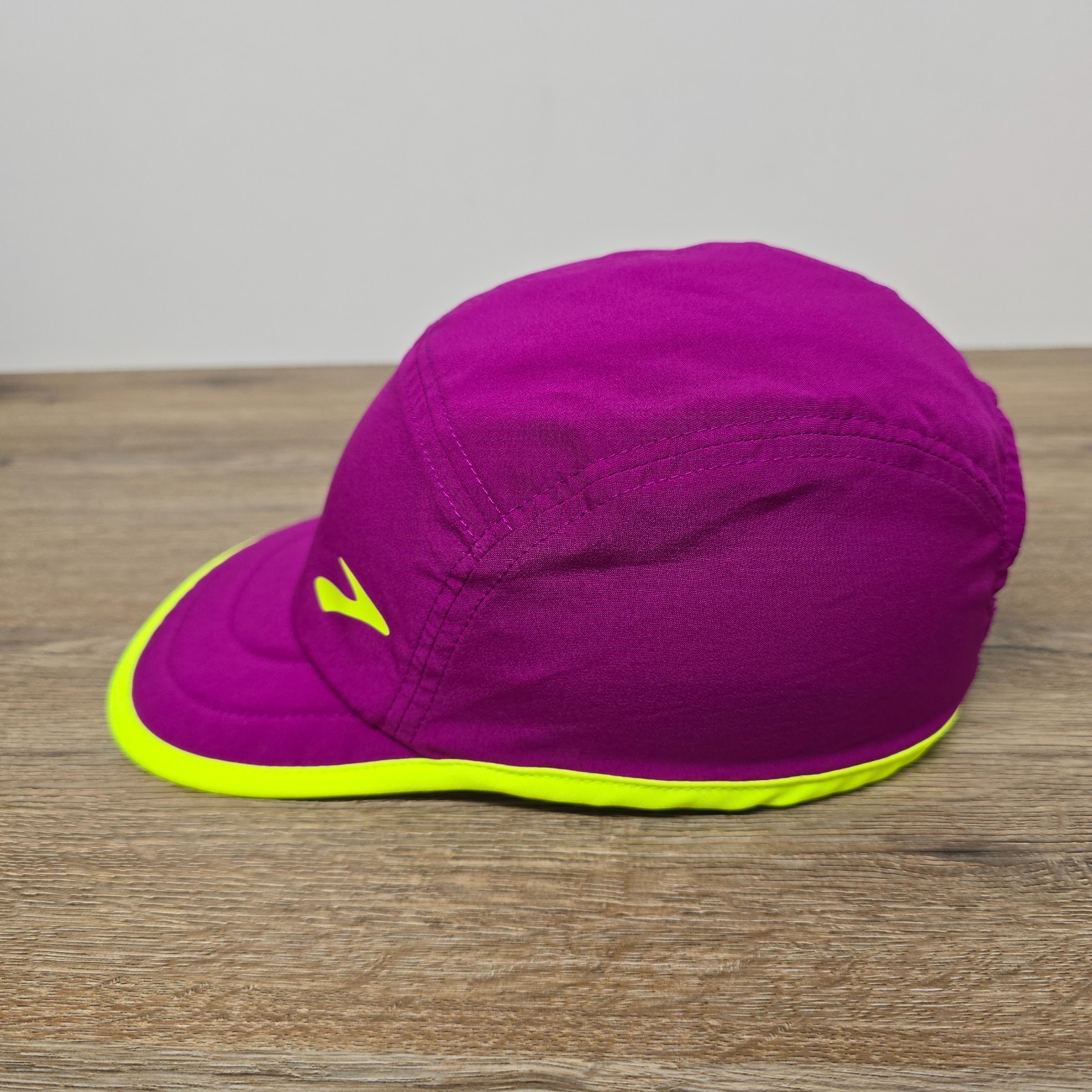 Brooks Lightweight Packable Hat 2.0 Adjustable Ru… - image 5