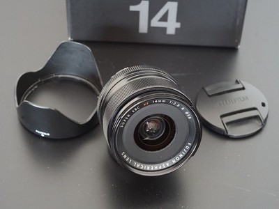 Fuji XF 14mm 2.8 gebraucht mit Originalverpackung.