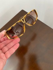 Amazing Vintage Gold Tone Torti Frame Italy Sunglasses 