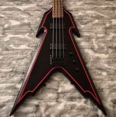 Halo Hellion Custom Bass - 4-String - Flying V - Black & Red Trim - 2010s