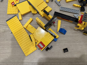 LEGO City: LEGO City Truck (3221)  Incomplete set