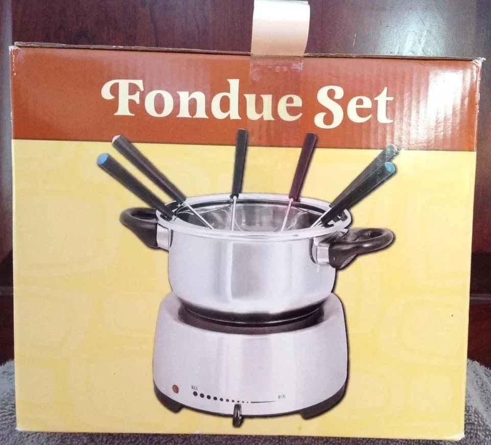 NEW Kitchen Worthy Fondue Set