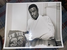 1970 NBA BASKETBALL TYPE 1 PHOTO CAZZIE RUSSELL NEW YORK KNICKS INJURY ABA NCAA