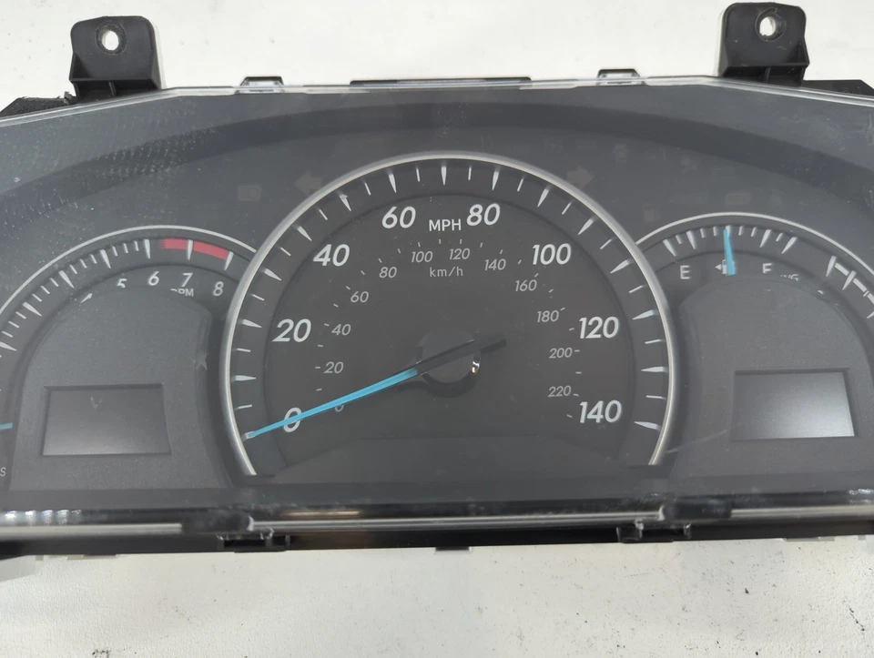 2013-2014 Toyota Camry Speedometer Instrument Cluster Gauges Z94M0 - Image 4 of 4
