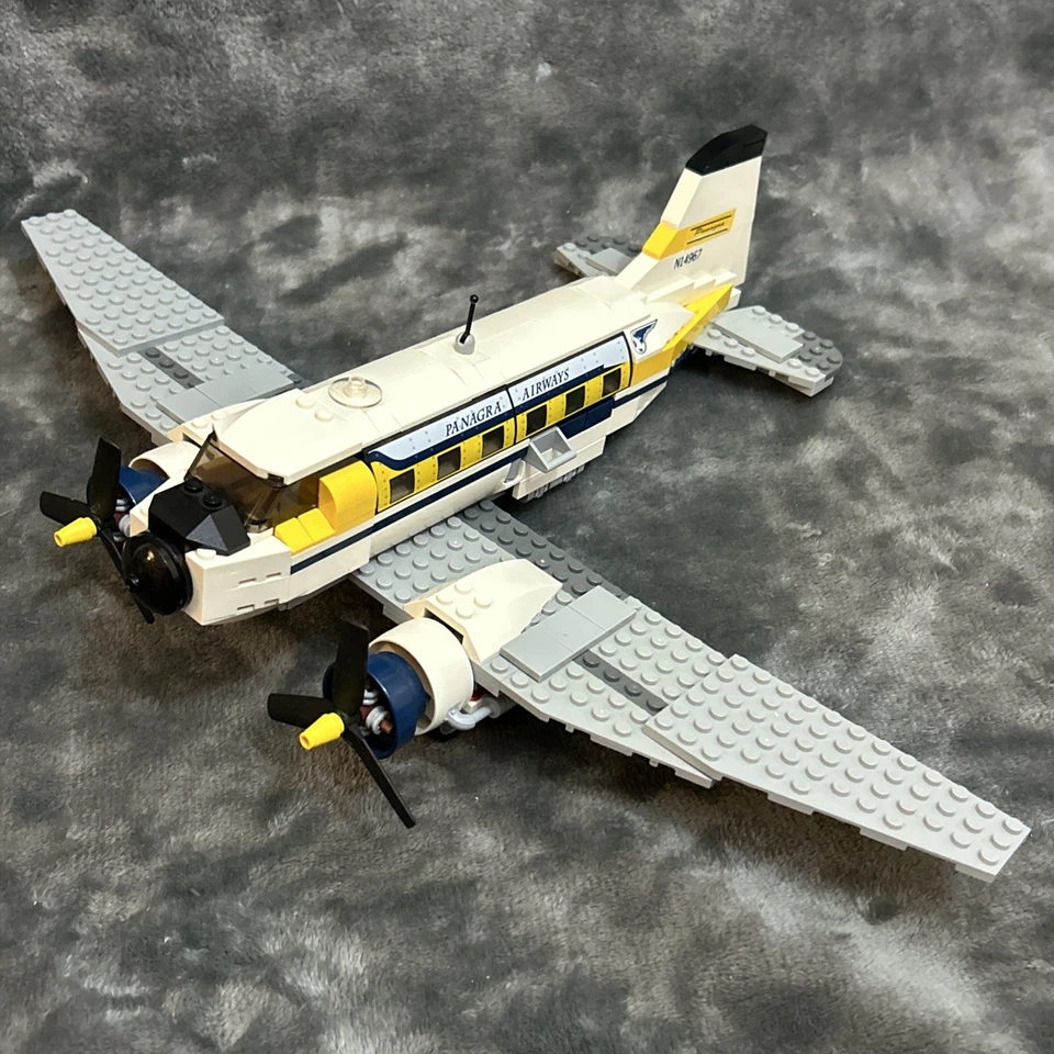 Lego Indiana Jones 7628 Peril in Peru  Jet Complete W 2 Figs and “ Jock” Fig! - Image 4 of 4