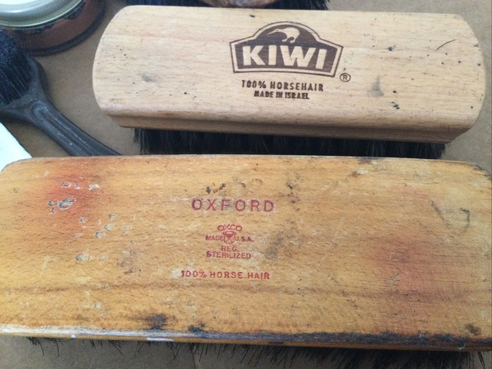 Kit de brillo de zapatos vintage. Cepillos con pelo de caballo 100%. Foto 3 de 4