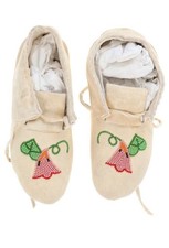 Lovely Crow Beaded Flower Soft Leather Womens Moccasins Native American 9"
