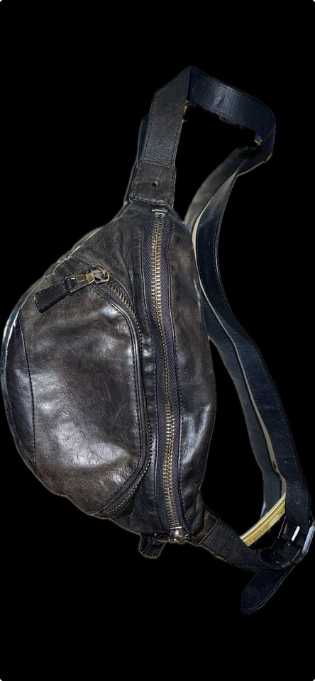 Bolso Bandolera John Varvatos Cuero Alta Calidad Doble Bolsillo Foto 4 de 4