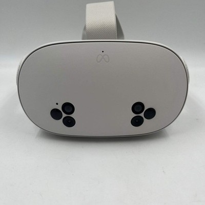 Meta Quest 3S 128GB Standalone All-in-One VR Headset P97