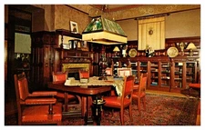 Postcard MUSEUM SCENE Rutland Vermont VT o/19 AQ4654