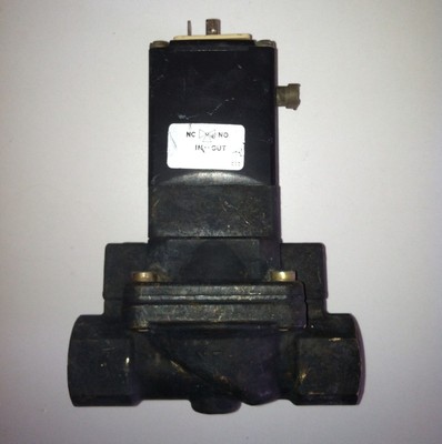 Burkert Solenoid Valve 425290, 3 Port, NC, 230 V ac 1/8 in G RS