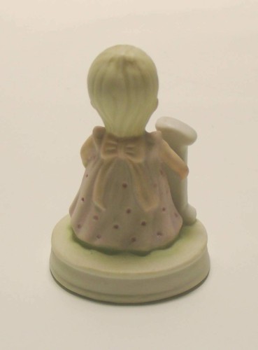 1982 Lefton China FIRST BIRTHDAY FIGURINE 1st Christopher Collection porcelain - Picture 2 of 3