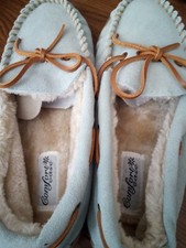  NWT Suede Slipper Sherpa Moccasins by ComfortEase Womens 10M BLUE Outdoor Sole