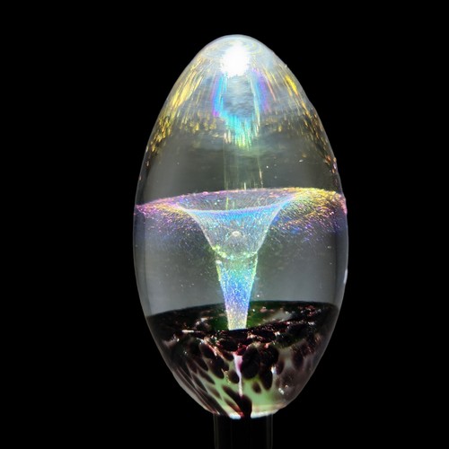 VTG 1989 Robert EICKHOLT Iridescent Fountain Egg Glass Paperweight Animal Signed