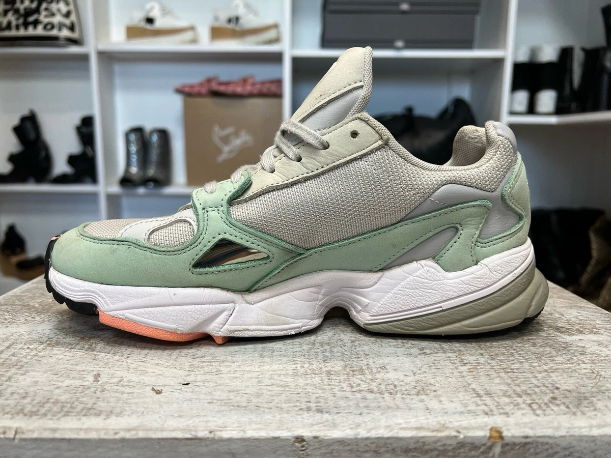 Adidas Falcon trainers women s size 5 Uk White With pastel Green Detail