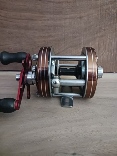Vintage Brown Daiwa 5HS Millionaire Baitcasting Level Wind Fishing Reel 687175 - Picture 2 of 6