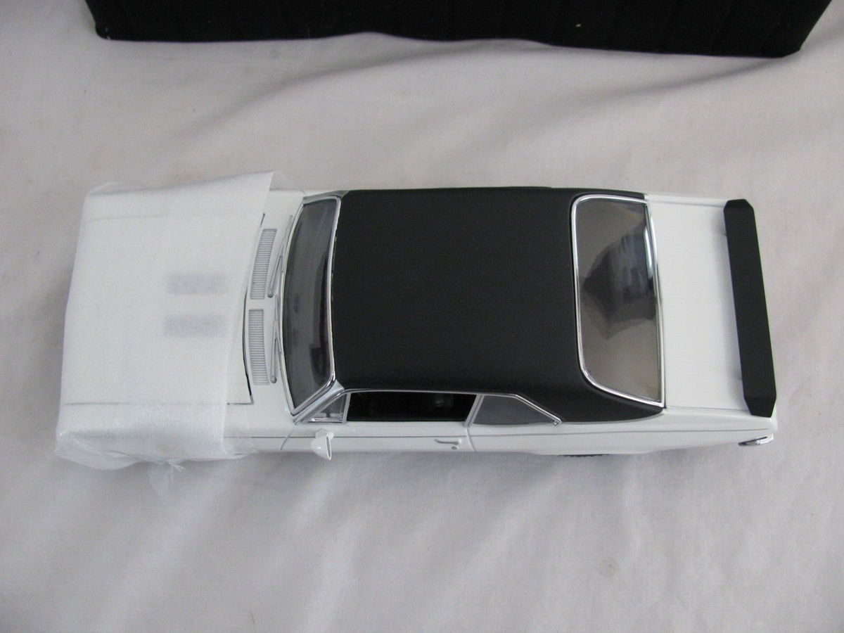 1/18 gmp シボレー スーパーノバ SS by Berger No8027 1/18 gmp シボレー スーパーノバ SS by Berger No8027 1/18 gmp