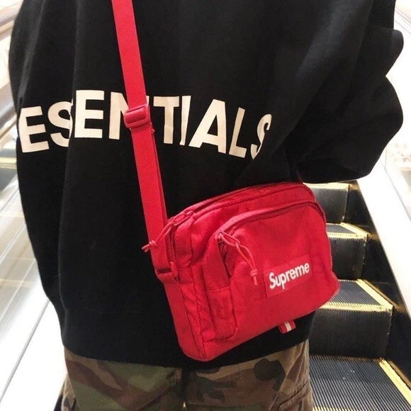 Supreme Shoulder Bag, Red, One size, Body SS19 100% Authentic