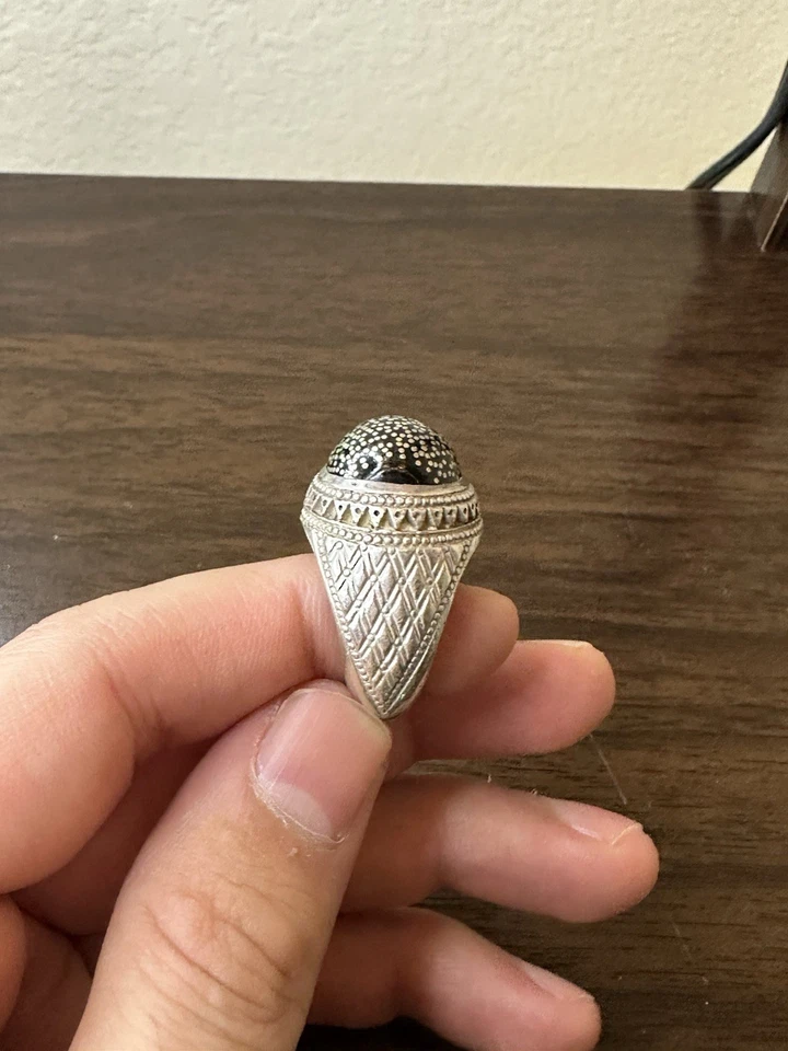 Mans Ring - Image 3 of 3