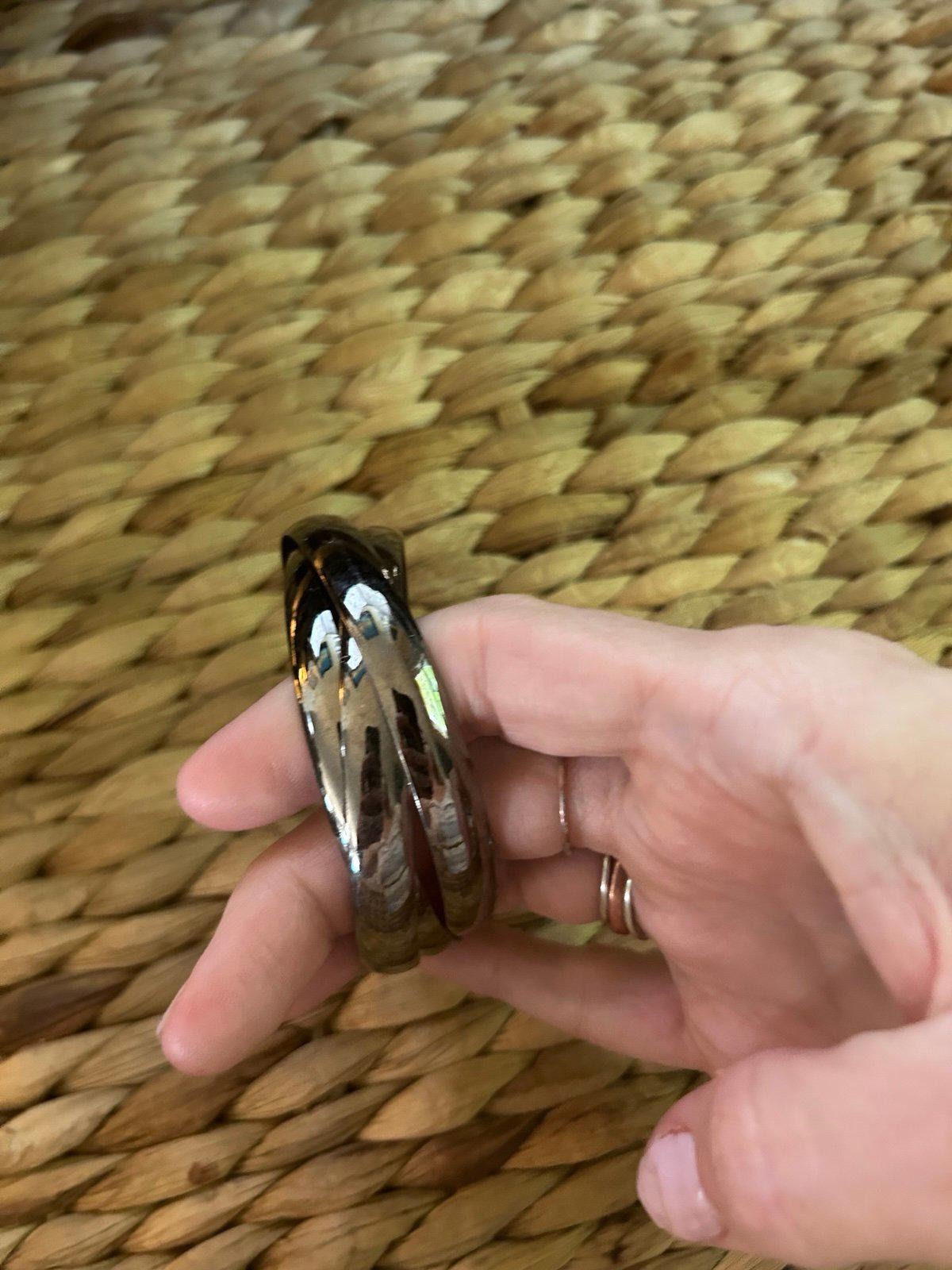 Interlocking gunmetal gray bangle bracelets - image 4