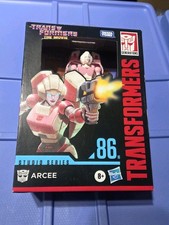 Transformers Studio Series Arcee  86 The Movie Deluxe Figure