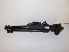 MANFROTTO 055 VIDEO TRIPOD W/ MVH502AH HEAD   SCW41 