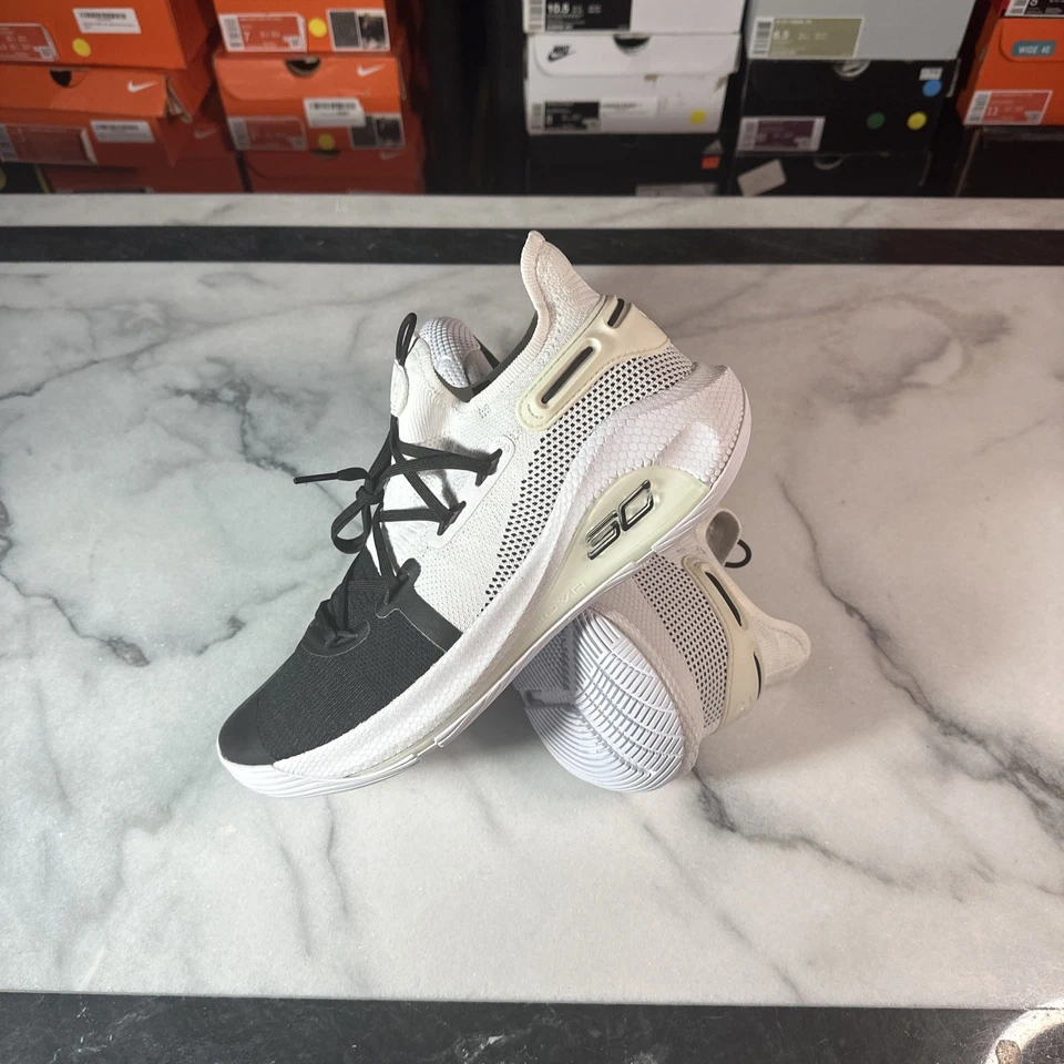 Under Armour Curry 6 ‘Working on Excellence’ Size 12 White / Black - Image 2 of 4