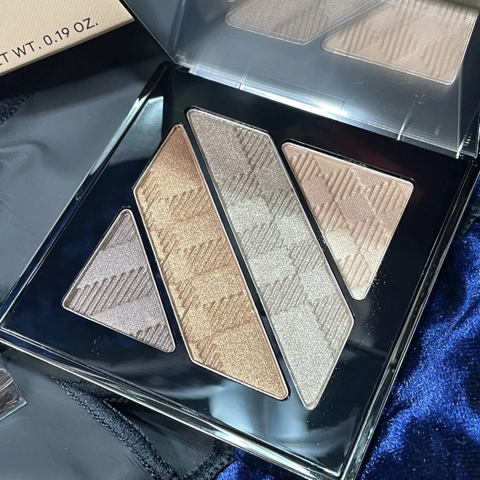 Burberry Complete Eye Palette - Gold and Brown Shades - Image 2 of 3