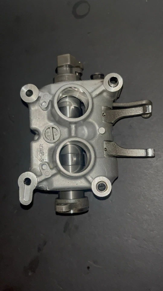 Honda CRF450X 2005-2017 OEM árbol de levas soporte basculante conjunto Foto 4 de 4