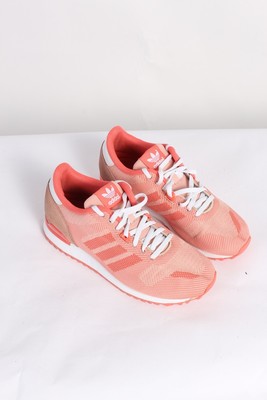 adidas trainers pink stripes