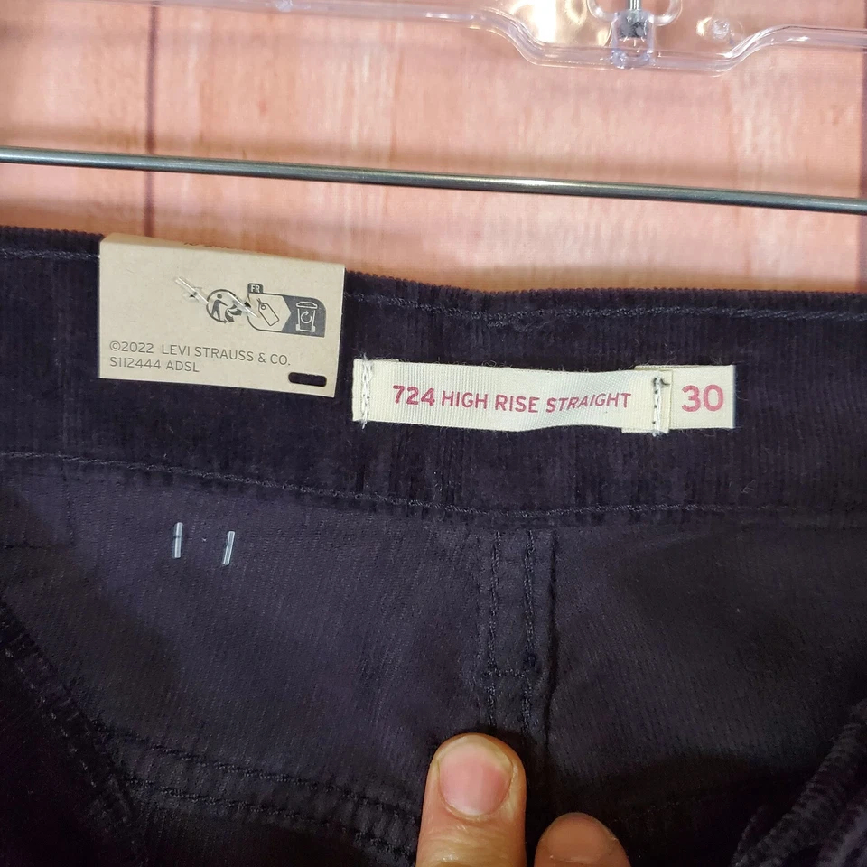 Calça de veludo feminina Levi's 724 30 feijão preto elástico cintura alta perna reta - Imagem 4 de 4