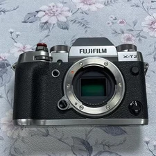 Fujifilm Fuji X-T2 XT2  24.3MP Mirrorless Digital Camera Body - Silver