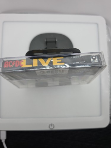 AC⚡DC LIVE NEW SEALED Cassette Tape 1992 ATCO 7 92215-4 - Picture 2 of 3