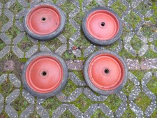 4 Reifen 30cm Vollgummi auf Felgen alt für Seifenkisten Handwagen Kompressor o.ä