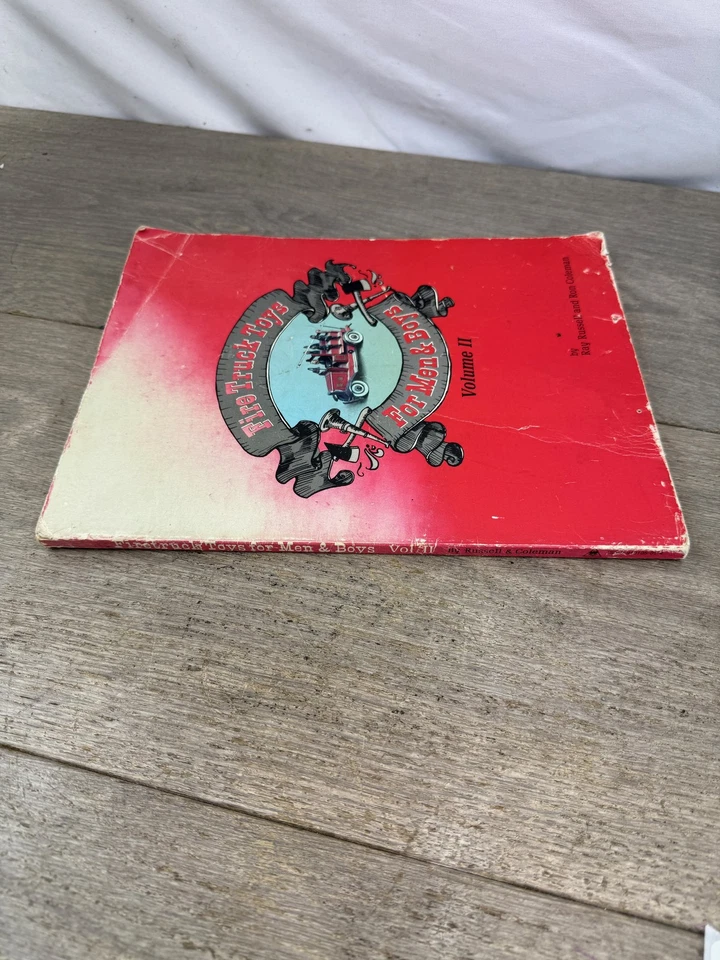 Fire Truck Toys for Men and Boys Vol II 1982 S.F. Collecting Guide 1st Ed Foto 3 de 4