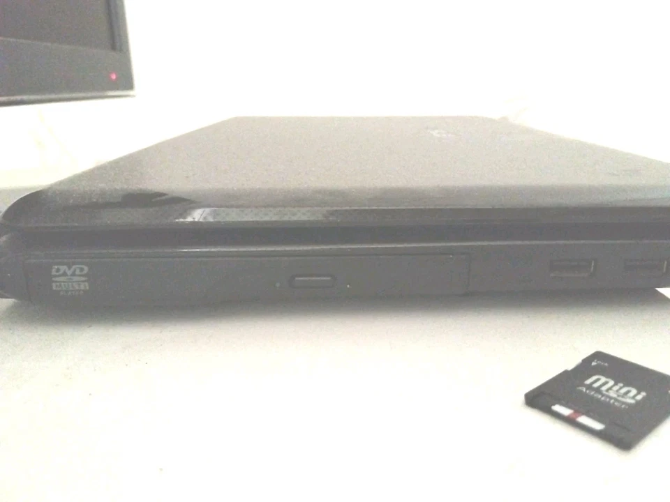 pc portatile notebook 15,6" Asus - Immagine 2 di 3