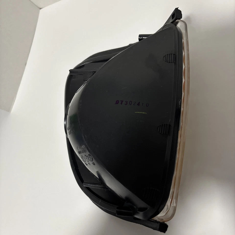 Se adapta a 92-02 Ford E150 E250 Econoline conductor estacionamiento lado luz marcador lámpara izquierda Foto 3 de 4