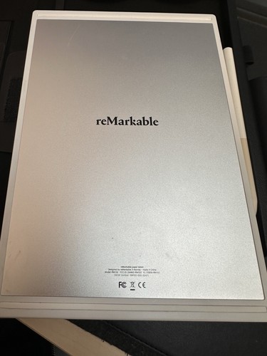 reMarkable 1 RM102 10.3" E Ink Paper Tablet 8GB Wi-Fi – Bundle – Used - Picture 10 of 10