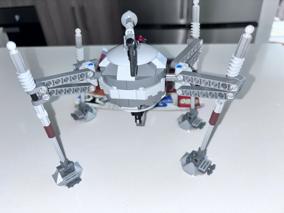 LEGO Retired Star Wars Separatist Spider Droid Set 7681 no minfigures 2008 - Image 3 of 4