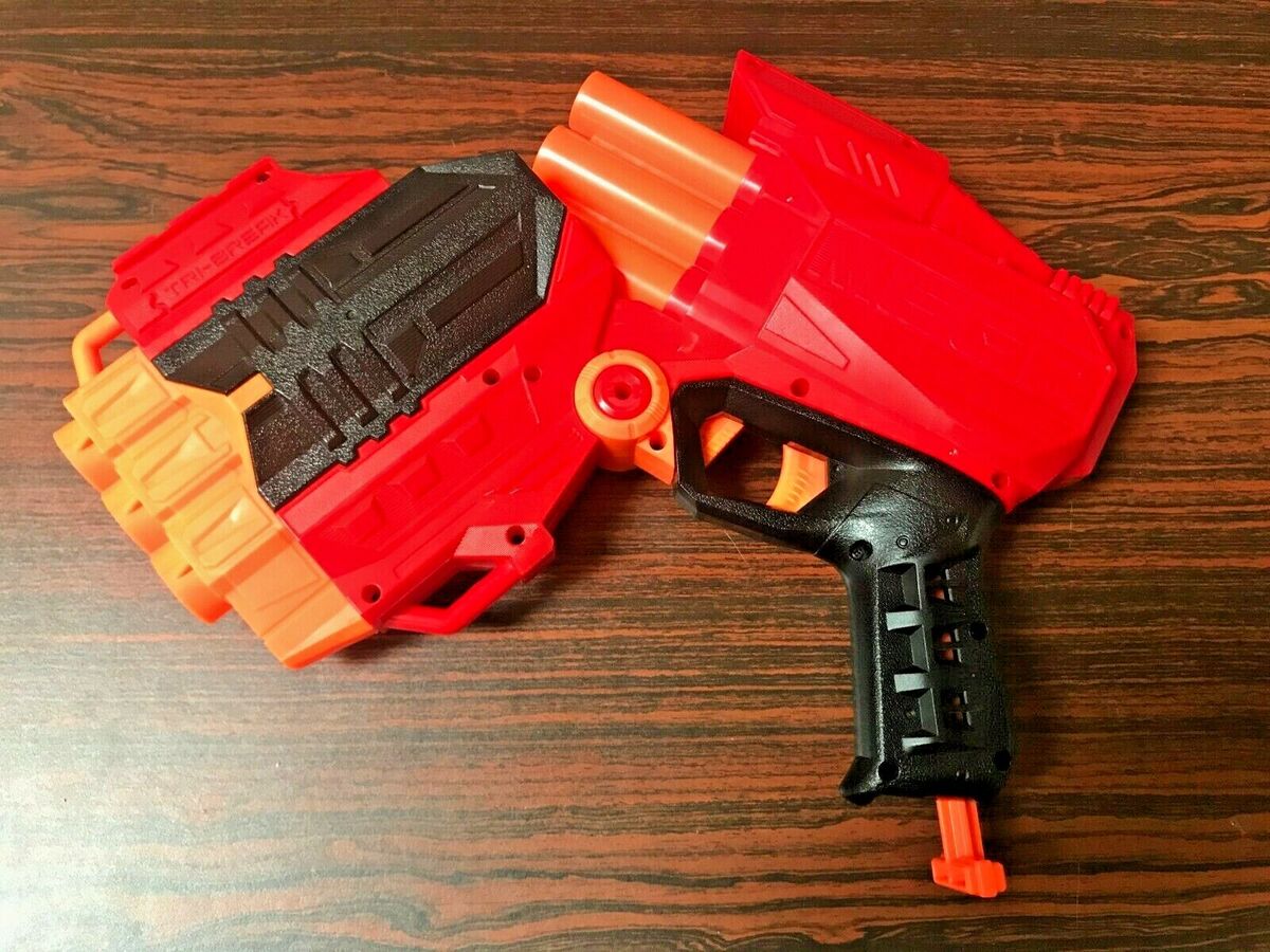 Nerf Mega Tri-Break Arma