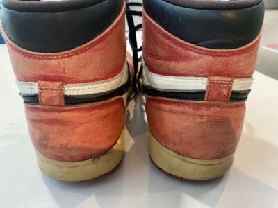 【美品】NIKE AIR JORDAN 1 ’94復刻Chicago US8.5 Nike Air Jordan 1 Retro High 1994 'Chicago' from The