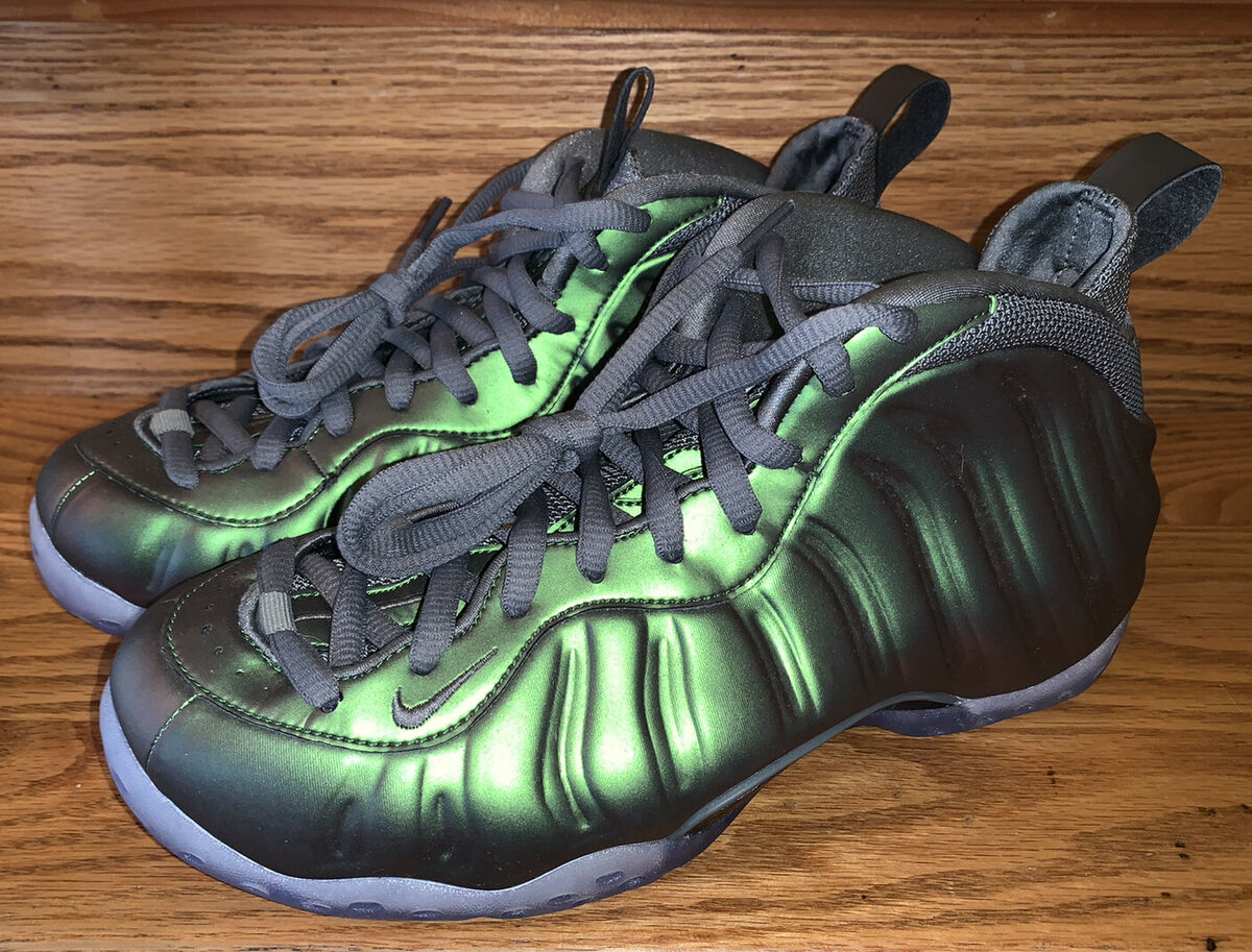 Nike Air Foamposite One Basketball Shoes AA3963-001 Women's Nike Air Foamposite One Basketball Shoes AA3963-001 Women's
