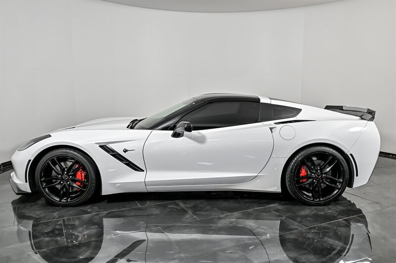 2016 Arctic White Chevrolet Corvette   | C7 Corvette Photo 6