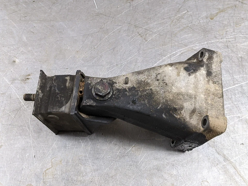 Soporte de montaje de motor para 04-06 Dodge Sprinter 2500 2.7 6122230004 Foto 3 de 4