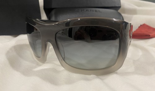 CHANEL Sunglasses AUTHENTIC Square Ombré Grey Dark Gray Beige Ch5166 Silver Cc - Bild 1 von 10