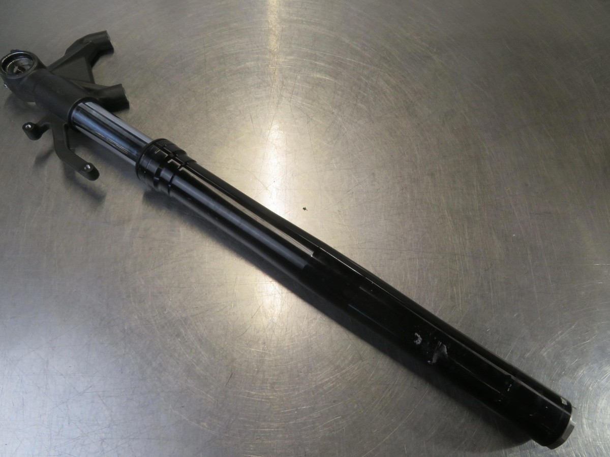 EB1351 2019 19 KAWASAKI NINJA ZX6R 636 FRONT RIGHT FORK SHOCK