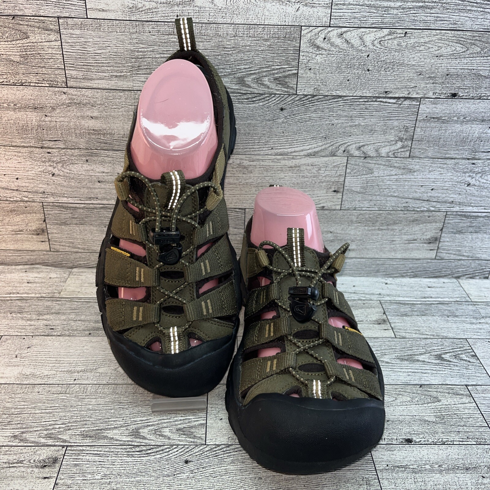 Sandali da trekking Keen Newport H2 verde oliva 1018941 uomo taglia 7